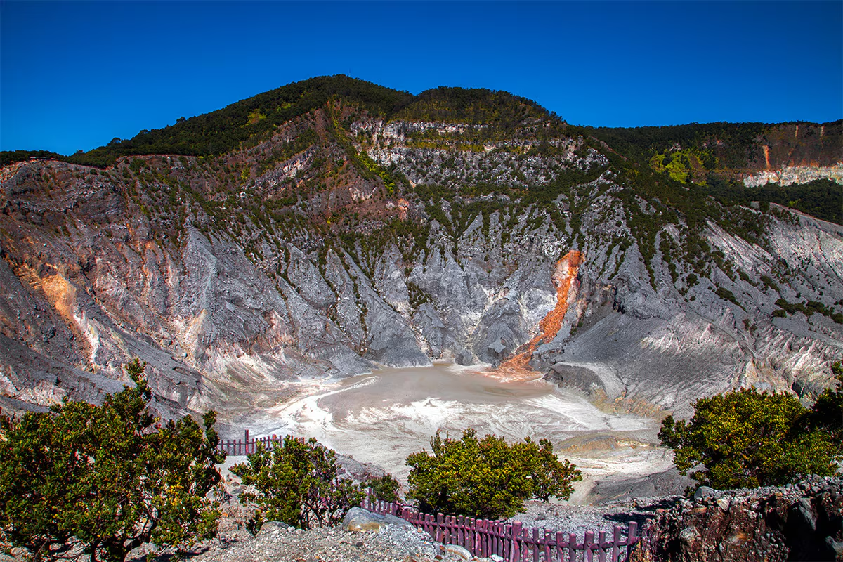 Tangkuban Perahu